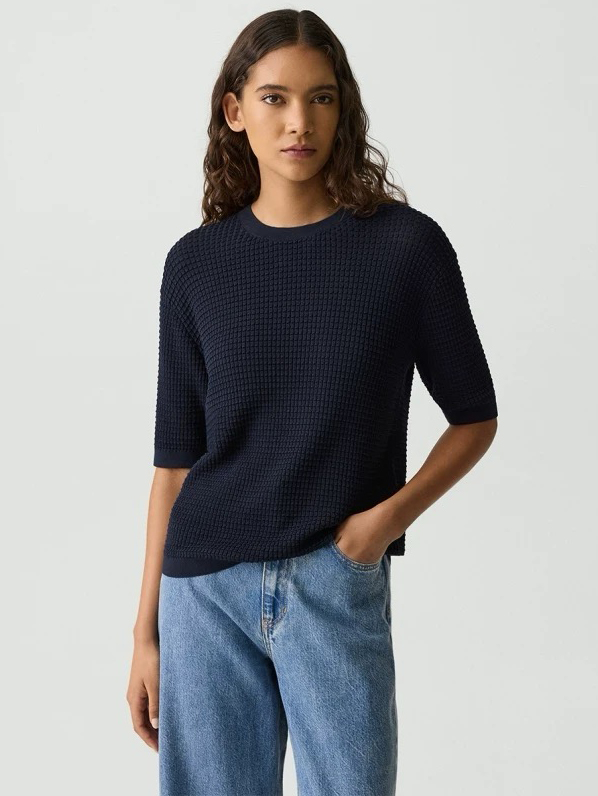 Commuter fashion women stock photo 16