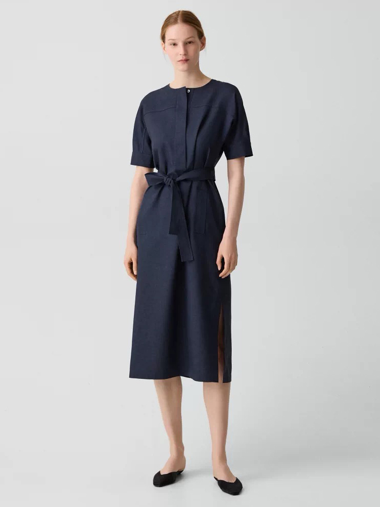 Commuter fashion women stock photo 48