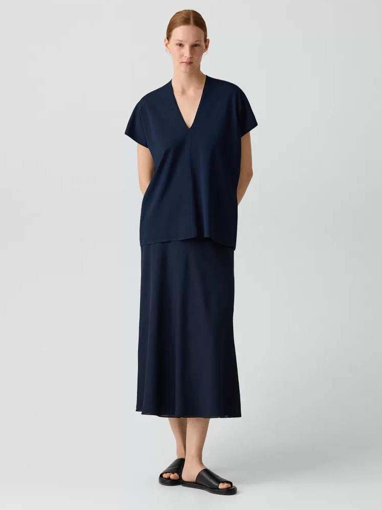Commuter fashion women stock photo 54