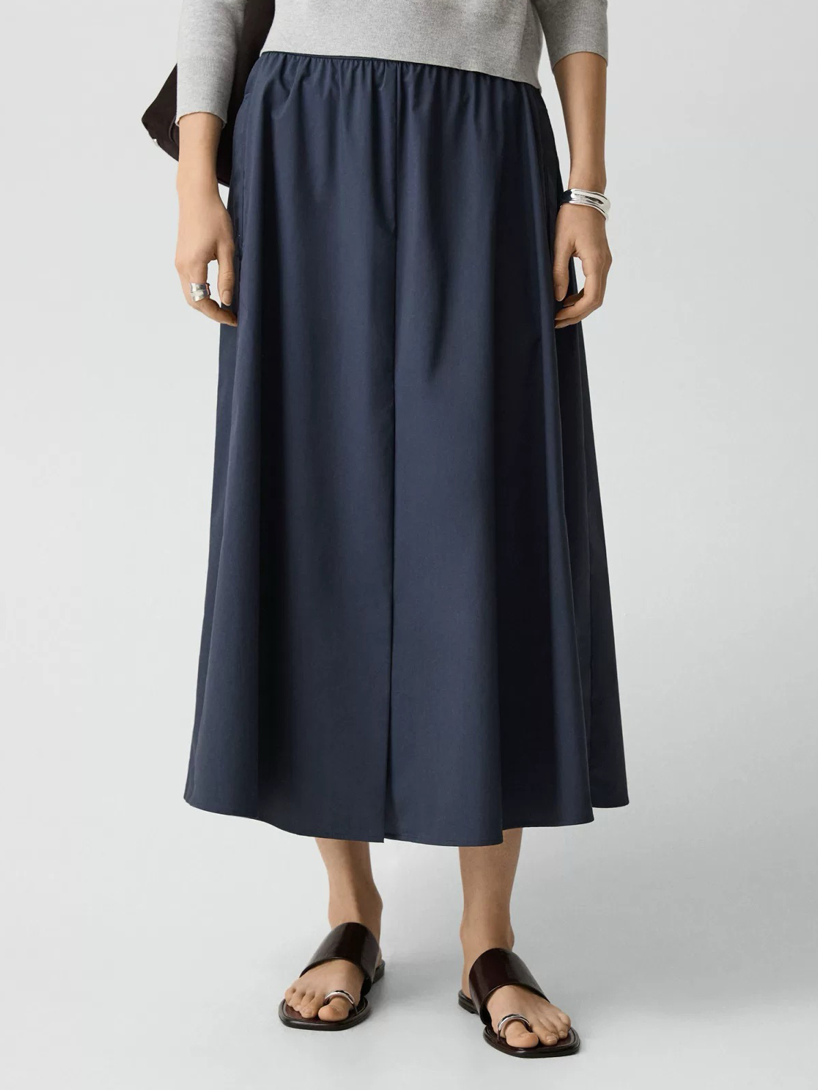 Commuter fashion women stock photo 58